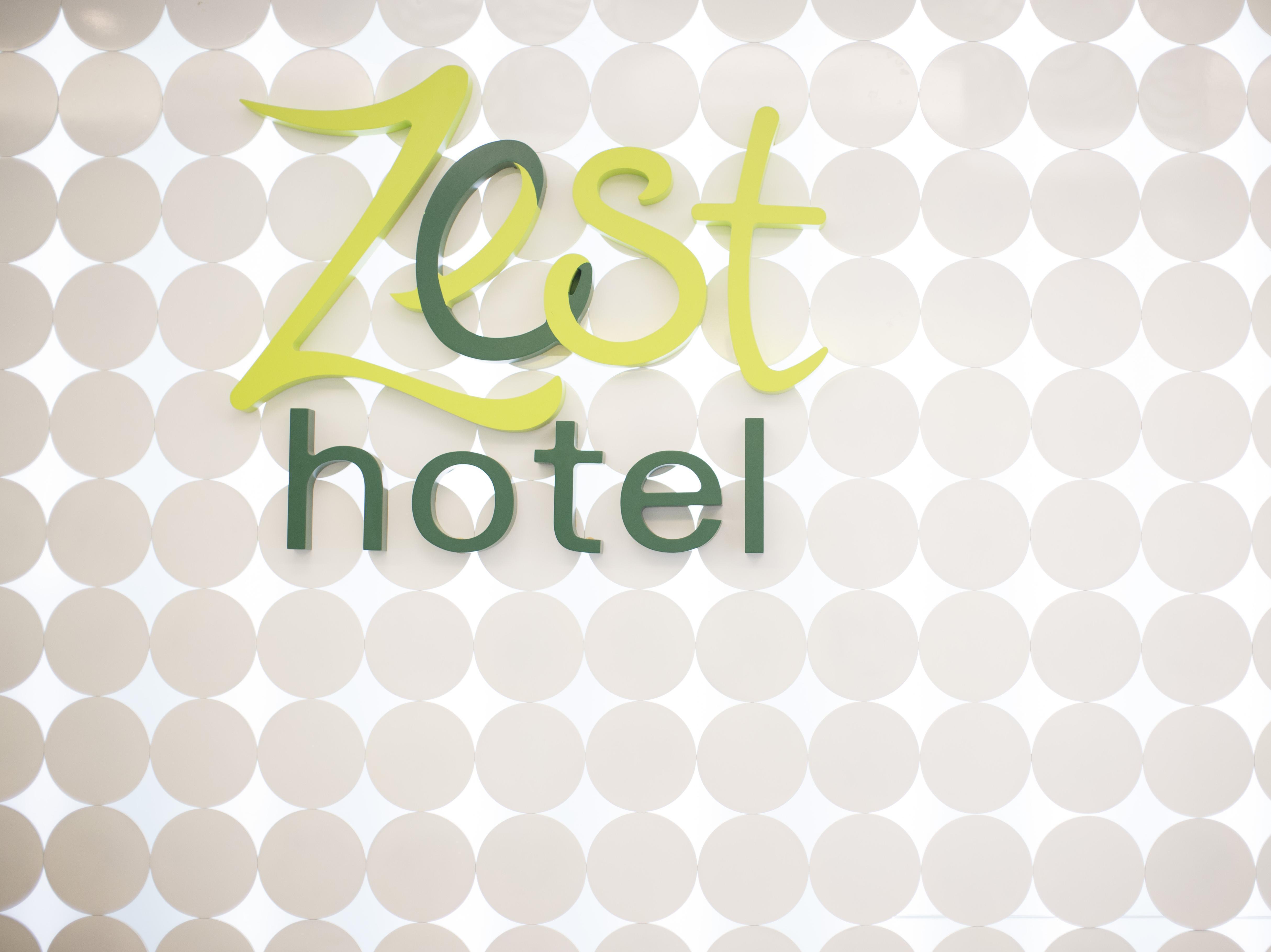 Zest Jemursari By Swiss-Belhotel International Сурабая Екстериор снимка